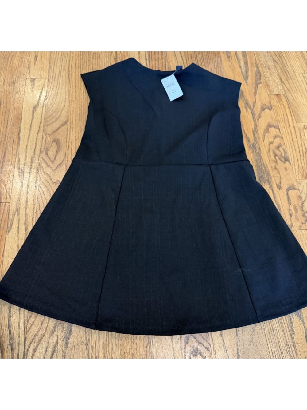 A PEA IN THE POD WOMENS BLACK SLEEVLESS MATERNITY SHIRT NEW SIZE M
